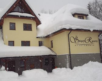 Rentplanet - Spiacy Rycerz - Zakopane - Bygning