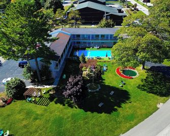 American Boutique Inn - Lakeview - Mackinaw City