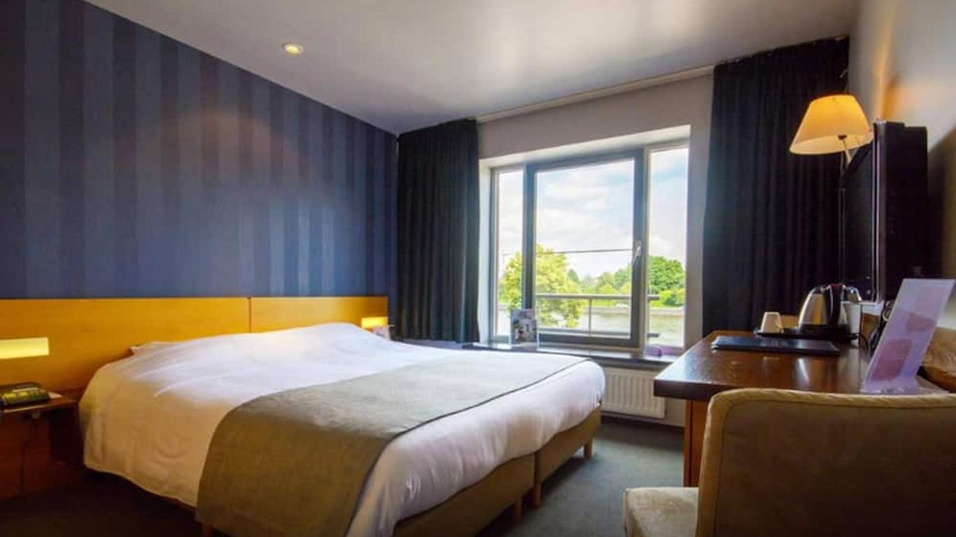 هوتل سيريوس