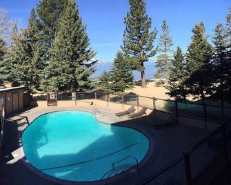 Private Beach Resort for Summer Family Fun - South Lake Tahoe - Pileta