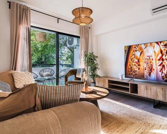 City Centre Modern Boho Stay - Nikozja - Pokój dzienny