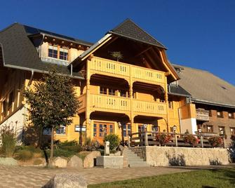Cozy and lovingly furnished vacation apartment in the Black Forest - Ibach - Edificio