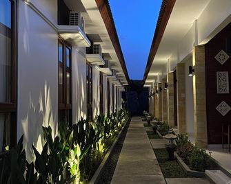 The Cabin Hotel Lovina Bali - Banjar