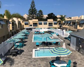 Sand Pebbles Resort - Amazing 2 Bedroom Condo Right by the Beaches & Attractions - Solana Beach - Pool
