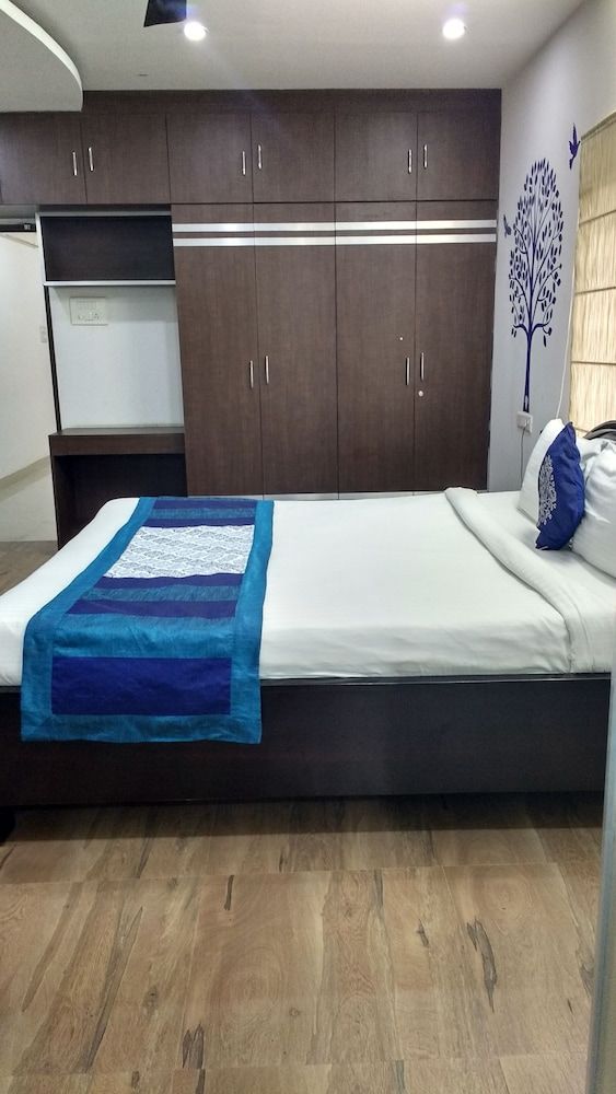 Single Room Hitech Shilparamam Guest House - Hyderabad - Sovrum