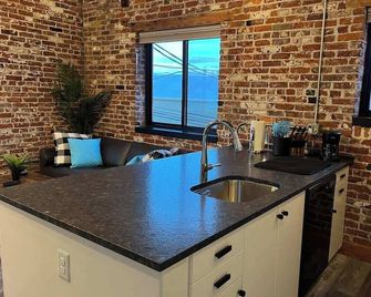 Arch Building Lofts - Unit 6 - Redmond - Cocina