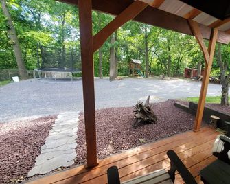 Air Hill Haven- private peaceful apartment - Chambersburg - Patio
