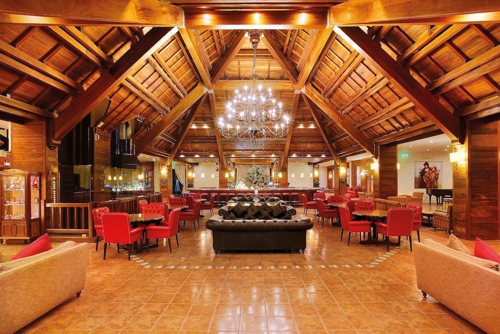 منتجع جبل وسبا انتركونتنينتال مزار