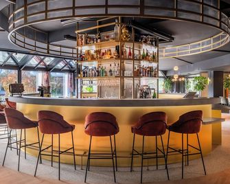 هيات سنتريك رايمز - رانس - بار