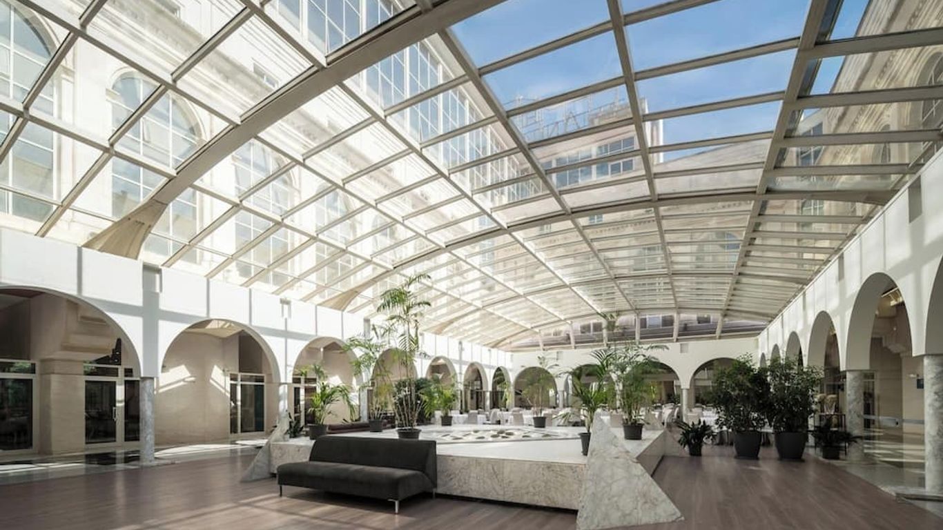 Eurostars Al-Ándalus Palace