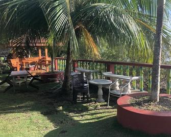 El Krimphoff Resort - Romblon - Patio