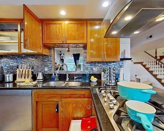 3 Bed/2 Bath-Dogs Ok-Pool-15 Min To Hermosa Beach & Dtla. - גרדנה - מטבח