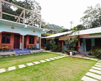 Fadhil Guest House - Bohorok - Lobby