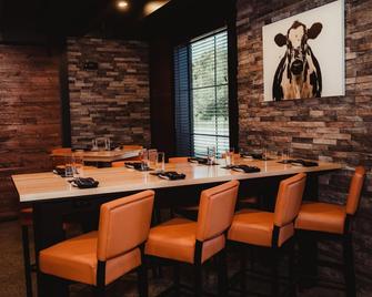 Cobblestone Hotel & Suites - Ottumwa - Ottumwa - Ресторан