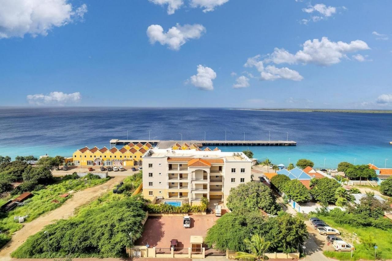 Building view of Playa Penthouse