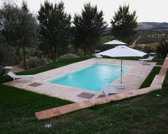 Gubbio, Montelujano, Monticelli 5 - Gubbio - Pool