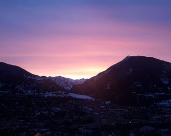 Studio sympa avec terrasse , maxi 4 pers.Briançon - Briançon - Extérieur