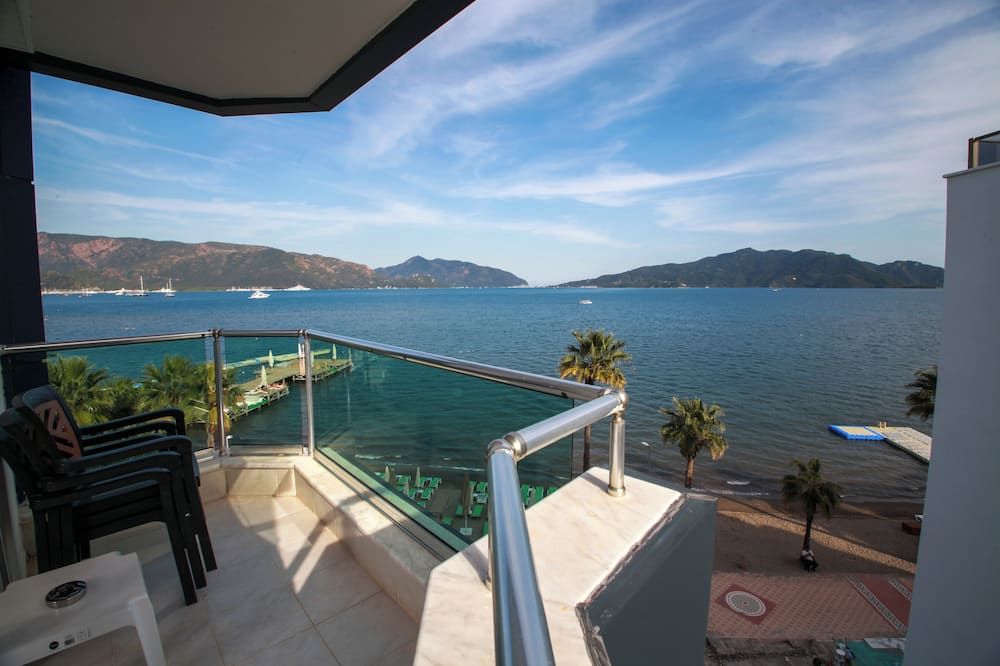 يوفام برايم بيتش هوتل