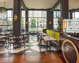 DoubleTree by Hilton Youngstown Downtown - Youngstown - Restaurant