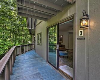 Roan Mountain Creekside Cabin Hike and Fish! - Roan Mountain - Balcón