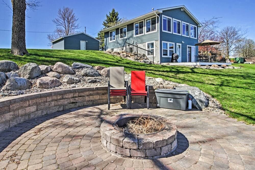 Lake Mary Cottage w/ Private Beach & Boat Dock - Alexandria