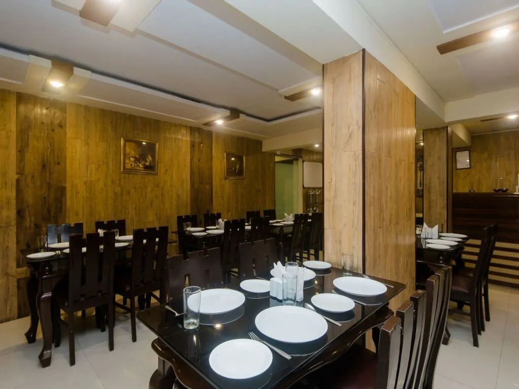 Lake Bloom Residency - Mumbai - Restaurant