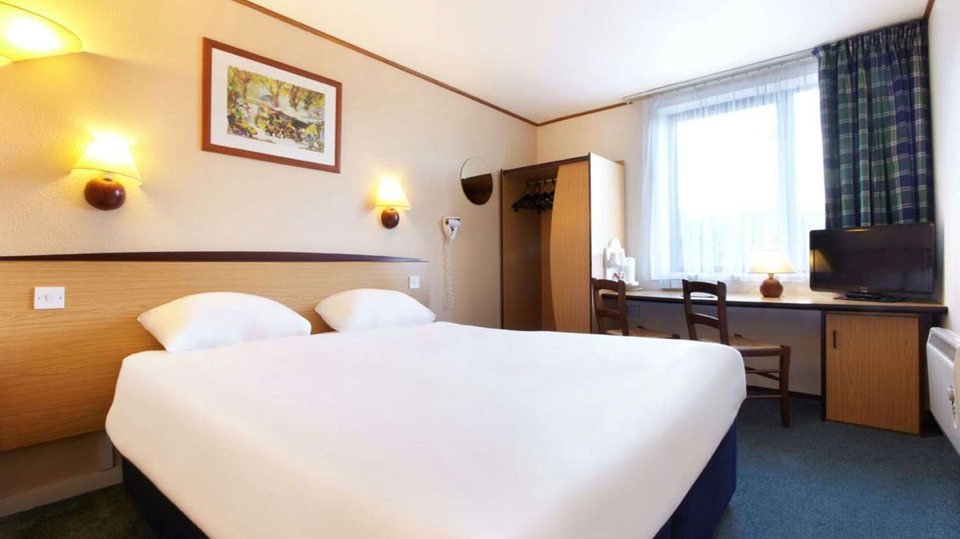 The Galleon Hotel, Part of AG Collection