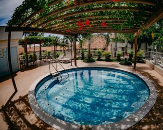 Diroma Internacional Resort - Bvtur - Caldas Novas - Pool