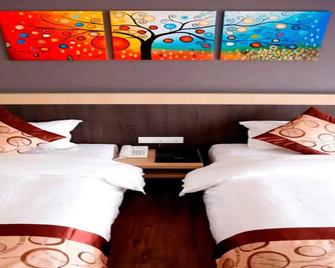 Lot 10 Boutique Hotel - Kuching Utara - Slaapkamer
