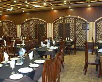 Hotel de Raj Sialkot - Siālkot - Restaurant