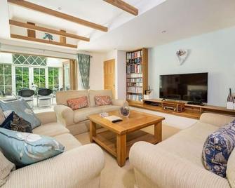 The Granary at Pannels Ash Farm - Sudbury - Sala de estar