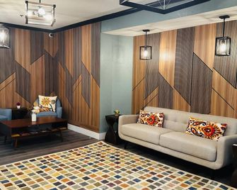 Blaine Town Inn & Suites - Blaine - Lounge