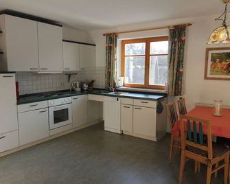 Cozy vacation apartment (63m2) for up to 6 people - Markt Taschendorf - Küche