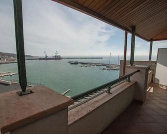 Marina City Hotel - Balchik - Balcón