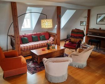 145m² city center 4 bedrooms view of the Cathedral - Straatsburg - Huiskamer