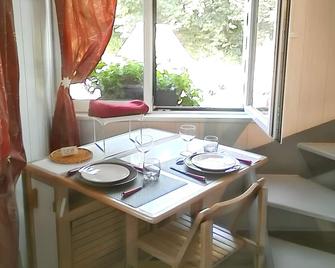 Appartement cosy aux Authieux Papion 15 m² avec jardin privatif - Mézidon-Vallée d'Auge - Comedor