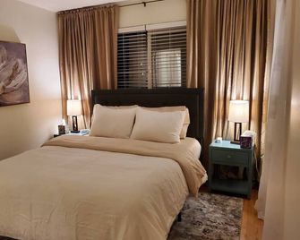Charming 1 Bedroom Apartment Near University of Washington - Seattle - Soveværelse