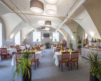 Jufa Hotel Seckau - Self Check-In - Seckau - Restaurant