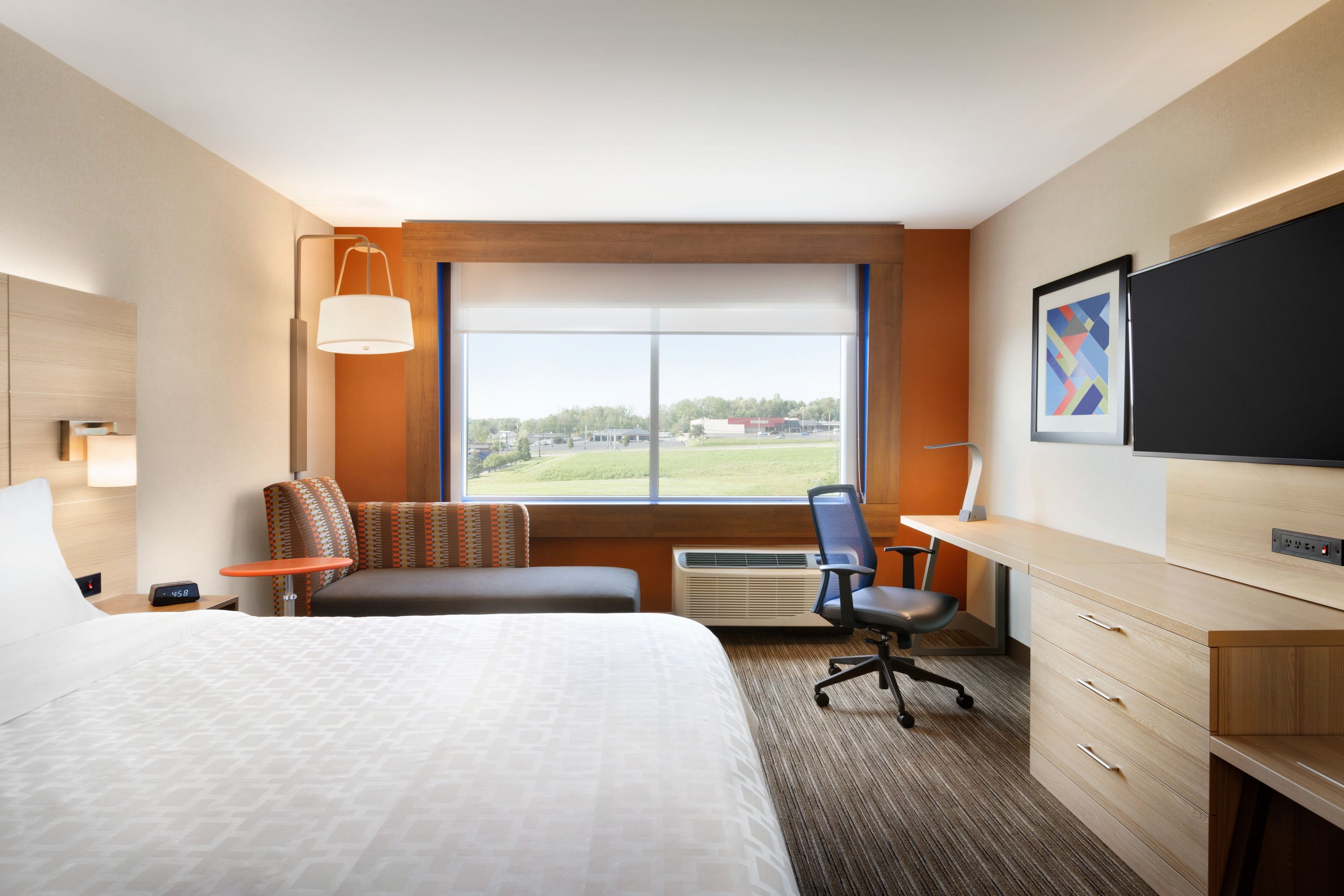 Holiday Inn Express & Suites Clear Spring By IHG