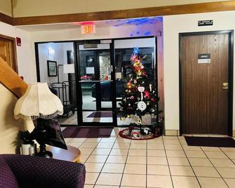 Wautoma Inn - Wautoma - Lobby