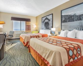 Super 8 by Wyndham Kokomo - Kokomo - Спальня