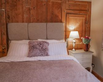 But `n' Ben - Whitby - Bedroom