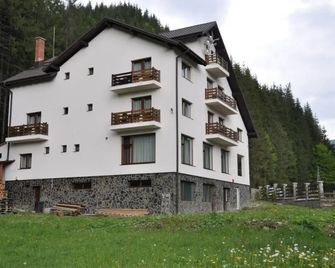 페를라 파두리 - 발레아 마레 - 건물