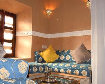 Kasbah Hotel Ait Omar - Nkob - Schlafzimmer