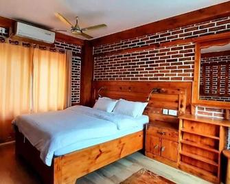 Kiwi Backpackers Hostel Pokhara - Pokhara - Quarto
