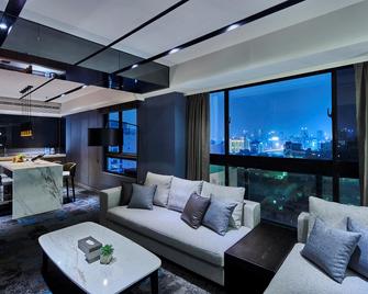 كونج شانغ ديزاين هوتل - مدينة كاوهسيونغ - غرفة معيشة