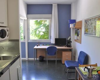 Residencia Resa Tomás Alfaro Fournier - Vitoria-Gasteiz - Mutfak