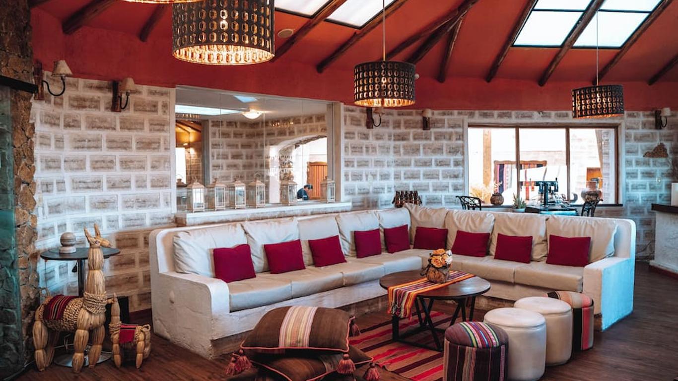 Hotel De Sal Luna Salada