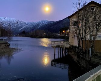 The house on the lake - Bogen - Outdoors view