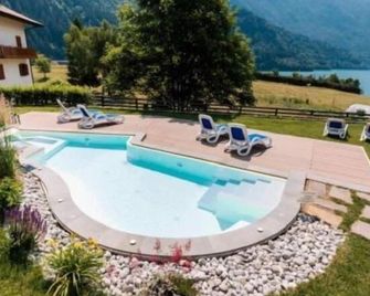 Hotel Des Alpes - Molveno - Zwembad